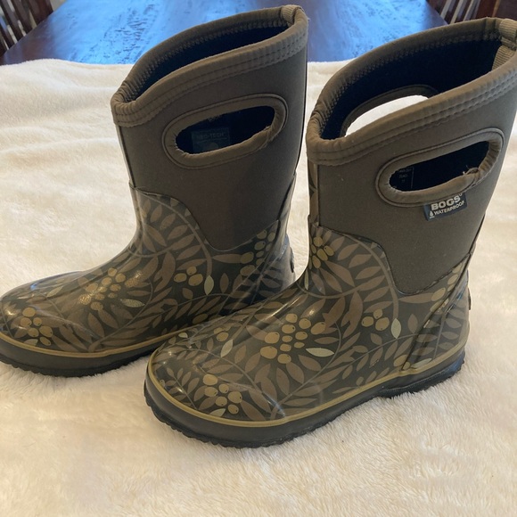 BOGS Mid Boot - Picture 7 of 8